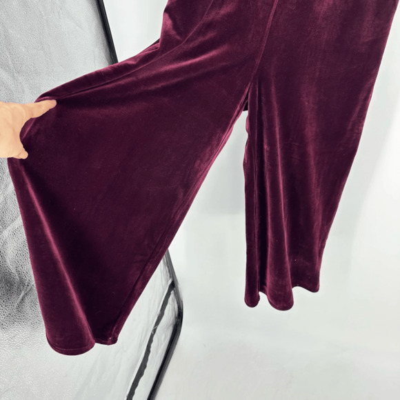 Greylin Womens Velvet Jumpsuit Size M Burgundy Red V-Neck Evening Cocktail Party - Picture 12 of 13